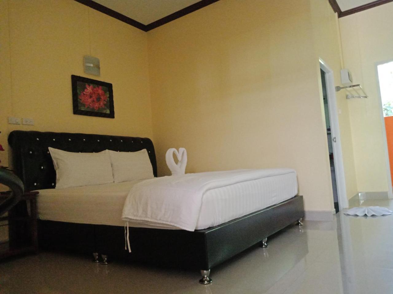 Natai Beach Happy Resort Phang Nga מראה חיצוני תמונה